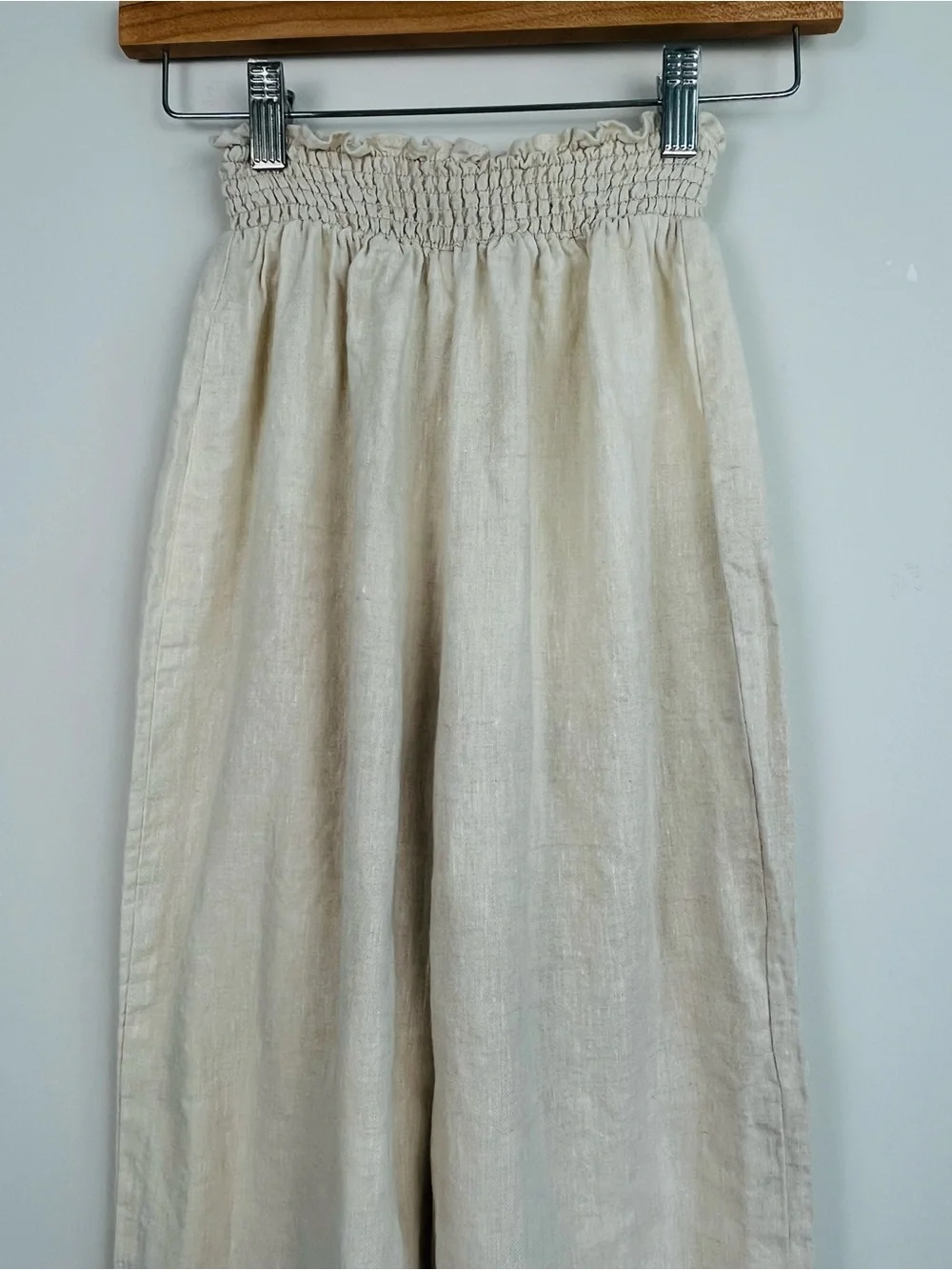 Reformation Mora 100% linen natural color smocked waist pull on pants, small.